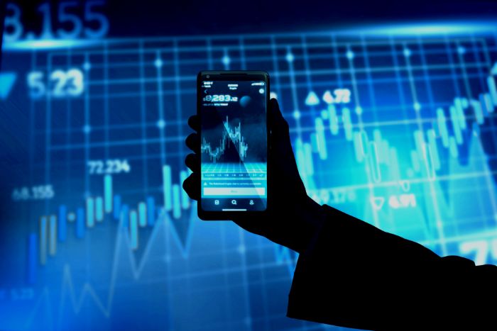 Understanding the Difference Between Contract Types in Trading